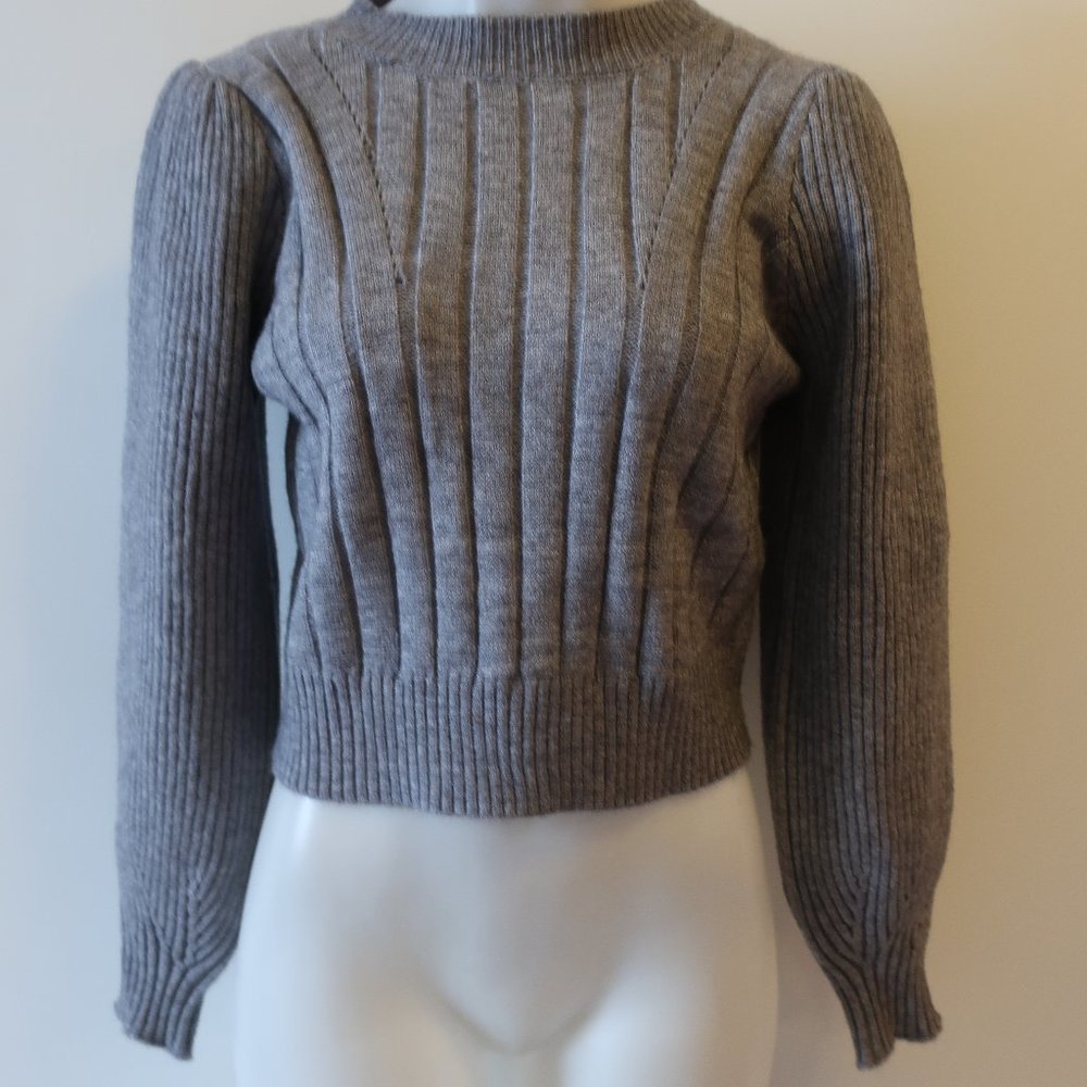 NWOT WOMENS GAB AND KATE GREY CREW NECK SWEATER S/M *